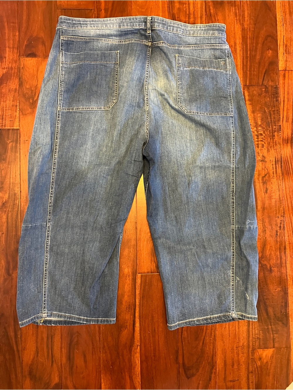 Pilcro Woman’s Light Blue barrel leg Denim Jeans 22W - Picture 3 of 5